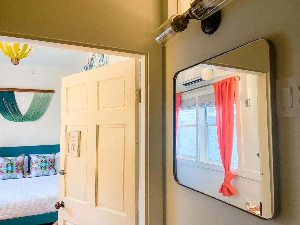 Marreros Guest Mansion - Adult Only Bed & Breakfast คีย์เวสต์ ภายนอก รูปภาพ